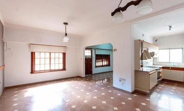 PH en Venta 4 Ambientes con Patio y Terraza en Lanús Oeste