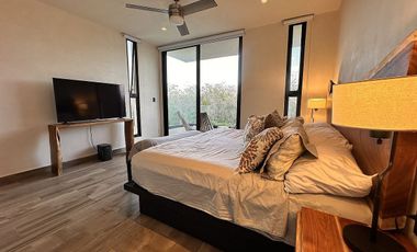 En renta casa con paneles solares en la privada Kutz, en el Yucatán Country Club