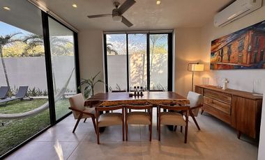 En renta casa con paneles solares en la privada Kutz, en el Yucatán Country Club