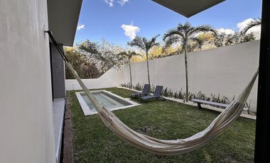 En renta casa con paneles solares en la privada Kutz, en el Yucatán Country Club