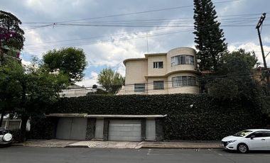CASA EN VENTA EN LAS LOMAS DE CHAPULTEPEC.