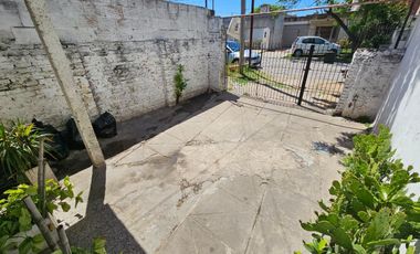 CASA EN VENTA MORON SUR - NUEVO VALOR !!