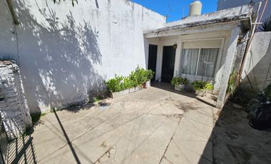 CASA EN VENTA MORON SUR - NUEVO VALOR !!