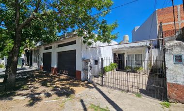 CASA EN VENTA MORON SUR - NUEVO VALOR !!
