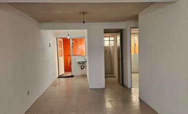VENDO CASA DÚPLEX PLANTA BAJA EN REAL DEL BOSQUE, TULTITLÁN. EDO MEX.