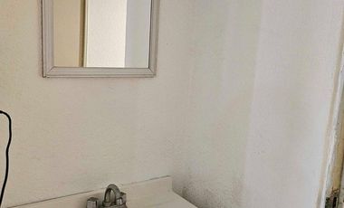 VENDO CASA DÚPLEX PLANTA BAJA EN REAL DEL BOSQUE, TULTITLÁN. EDO MEX.