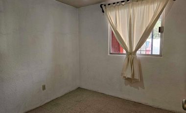 VENDO CASA DÚPLEX PLANTA BAJA EN REAL DEL BOSQUE, TULTITLÁN. EDO MEX.