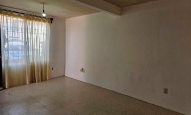 VENDO CASA DÚPLEX PLANTA BAJA EN REAL DEL BOSQUE, TULTITLÁN. EDO MEX.