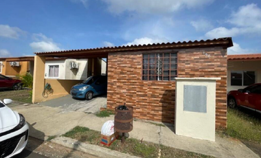 SE VENDE CASA EN PANAM OESTE // LA CHORRERA YD