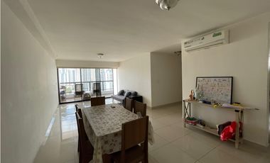 SE ALQUILA APARTAMENTO EN BELLA VISTA  PH BALBOA BAY CON LINEA BLANCA
