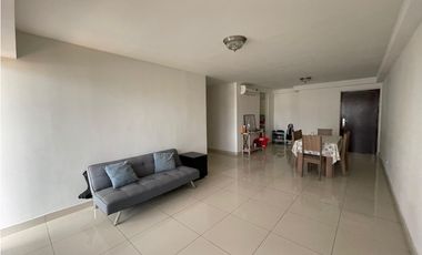 SE ALQUILA APARTAMENTO EN BELLA VISTA  PH BALBOA BAY CON LINEA BLANCA