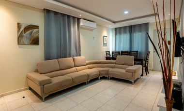 ALQUILER DE HERMOSA CASA DE 225M2 EN EL CRISOL A.Q.