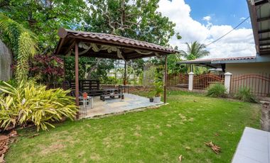 ALQUILER DE HERMOSA CASA DE 225M2 EN EL CRISOL A.Q.