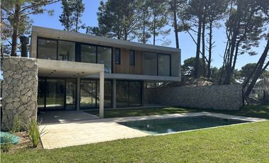 PINAMAR -  CASA PIONEROS (LOTE 06)