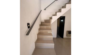 Oportunidad Dúplex 3 amb. Castelar  Apto crédito Nación.