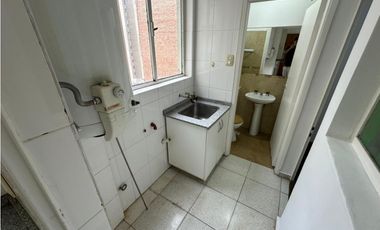 ALQ - AMPLIO DPTO 2 DORM + ESC - CON BALCON - 105M2