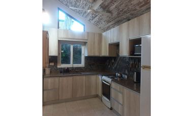 CASA EN VENTA – ZONA MAIPÚ / RUTA 12