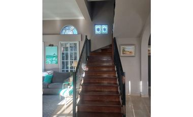 CASA EN VENTA – ZONA MAIPÚ / RUTA 12