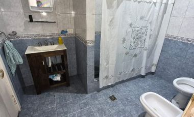 Casa para 2 Familias en venta en Sarandi Este