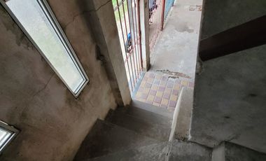 Amplia Casa en venta 2 plantas, c/4 dormitorios, 2 baños, PATIO.  Ciudad Rosario