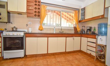 Importante casa en Altos del Sauce