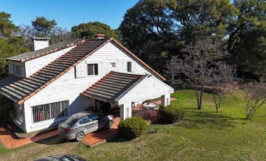 Importante casa en Altos del Sauce