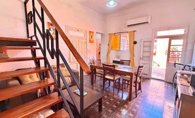 SE VENDE CASA CON PILETA + DPTO INTERNO