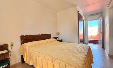 SE VENDE CASA CON PILETA + DPTO INTERNO