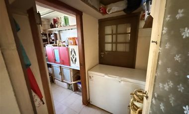 Local Comercial en Venta en Casa en Avda Colón con Local comercial y Cabañas Puerto Varas