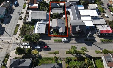 Local Comercial en Venta en Casa en Avda Colón con Local comercial y Cabañas Puerto Varas