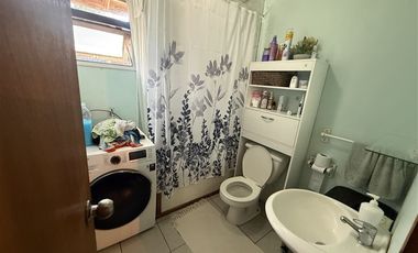 Local Comercial en Venta en Casa en Avda Colón con Local comercial y Cabañas Puerto Varas