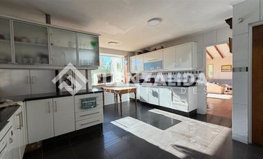 Casa en Venta en Curacaví