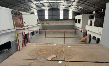 Alquiler de Depósito con Oficinas - San Miguel