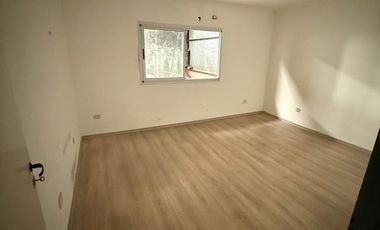 Alquiler de Depósito con Oficinas - San Miguel