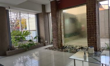 2 ambs luminoso. Amenities. Cochera cubierta