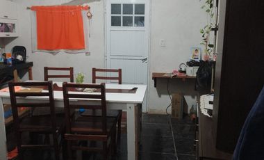 Casa de 3 dormitorios con patio y garage, Andino