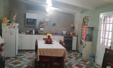 Casa de 3 dormitorios con patio y garage, Andino