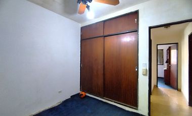 CASA 4 AMB  EN VENTA VILLA ADELINA JARDIN PILETA