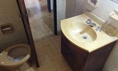 CASA 4 AMB  EN VENTA VILLA ADELINA JARDIN PILETA