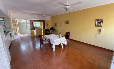 OPORTUNIDAD! SE VENDEN 3 PROPIEDADES EN UNA