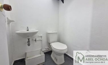 Oficina-Local en Arriendo Ubicado en Envigado Codigo 815