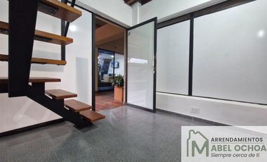 Oficina-Local en Arriendo Ubicado en Envigado Codigo 815