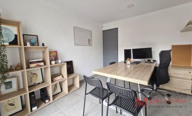 Oficina-Local en Arriendo Ubicado en Envigado Codigo 821