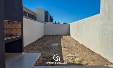 Duplex en B. Perticone, Centenario