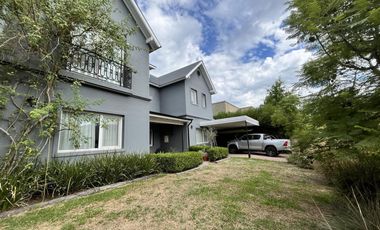 Casa al Rio Con Amarra - San Benito Villanueva