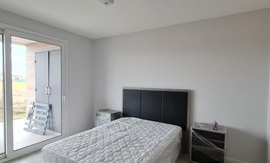 Departamento con parque propio - Venta  - Haras del Sur III