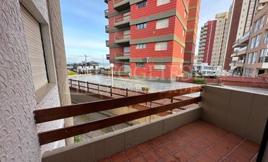 Departamento de 3 ambientes con cochera Frente al Mar Zona Norte