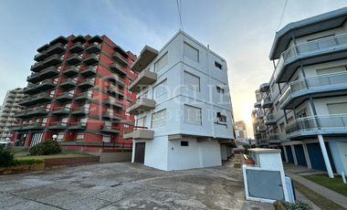 Departamento de 3 ambientes con cochera Frente al Mar Zona Norte