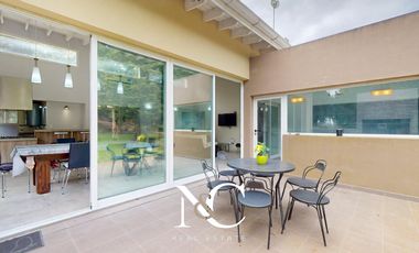 Casa en  Venta en Costa esmeralda 4 ambientes c/ gas