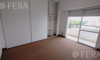 Alquiler Departamento 2 ambientes con balcón en Villa Dominico